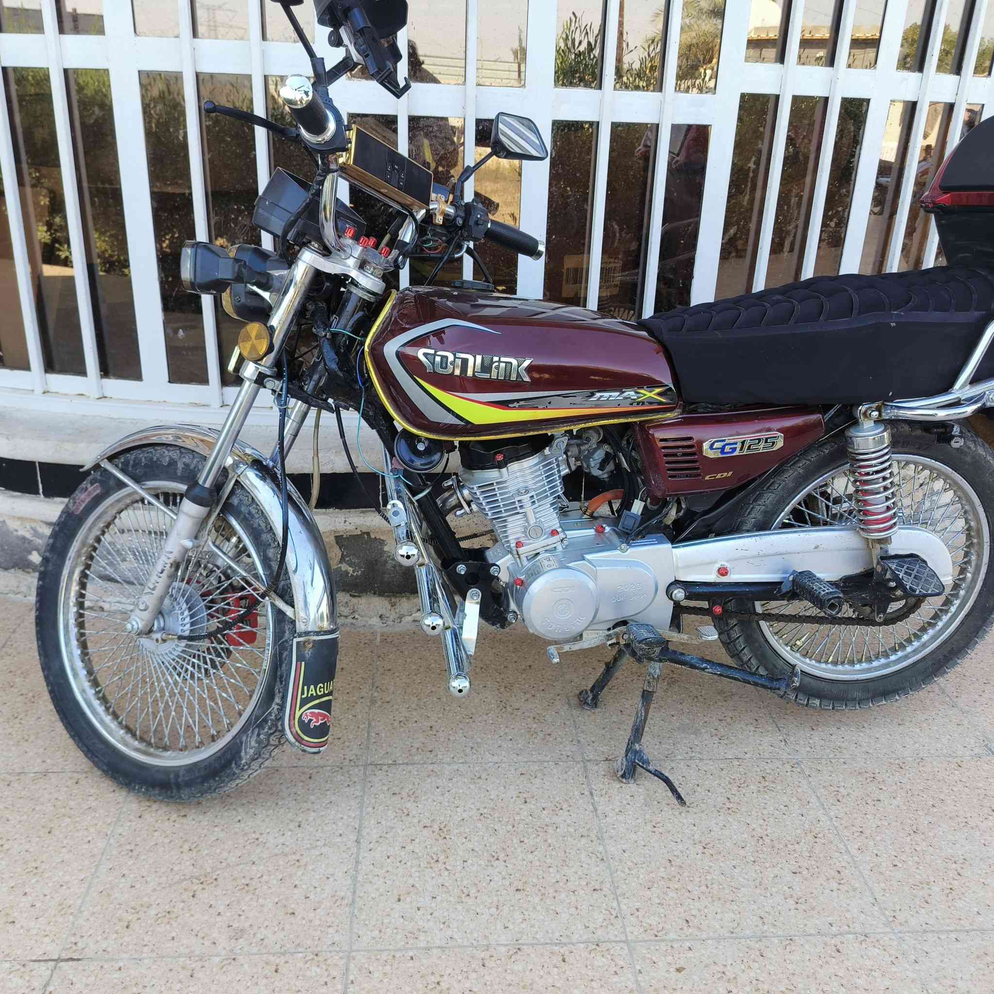 سلام عليكم ايراني تايكر موديل 23 للبيع مكاني بغداد بسمايه
***********
