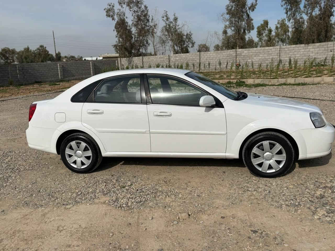 اوبترا 2010 اوتماتيك
تبريد ثلج 
تدفئه 
بدون صبغ 
سياره جاهزه على اخر حبايه مبي نقص ولو برغي 
صدر امامي خلفي دبلات دسكات قاعدة فيت بم بلكات قايش كله جديد مبدل اصلي 

مال بيت ماشيه 170،000 كم 

هزه و سنويه جديد وبأسمي وكوبون بنزين مالته

السعر 90$ وبي مجال
ماموجود خاص هذا رقمي خابرني ودلل
***********
