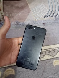 ايفون 7بلاص ذاكره 128 لون اسود ما مفتوح شرط حاسبه بطاريه 79 سعر 100بي ...