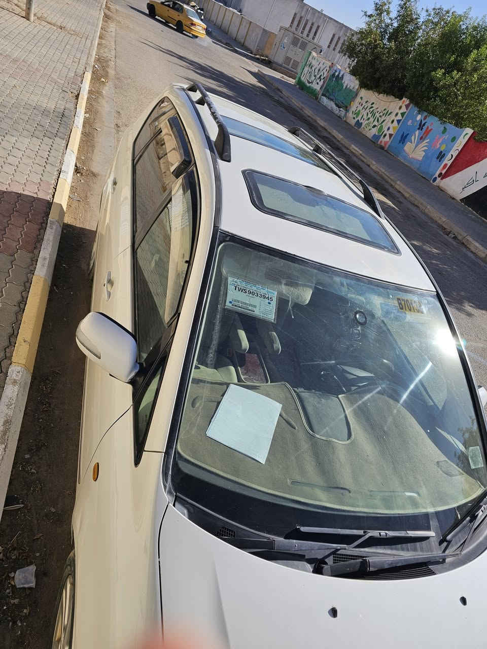 أبسم تيوتا 1/1
موديل 2002
رقم مثنى بأسمي مداور ثاني يوم
اللون أبيض صدفي
محرك 2400 تبريد 3 قطع 7 راكب
سلايت روف فتحات عدد (2) 
كاميرات خلفية وأمامية
حساسات خلفية
دفع رباعي 4 ويل
إشارات بالمرآة شفط
أرضية جلد
دواخل عسلي وصاجي
كمبريسر مكانيكي وليس راوتري
فيها تدفئة وتبريد 
ويل كب أصلي فراشة
شاشات عدد (3) يدعم جميع التطبيقات
مكفولة من الحادث عدى دحجة خفيفة قرب البكلايت وتزلخات كما مبينة في الصورة
السيارة في مركز السماوة
رقم صاحب السيارة ***********
ملاحظة مهمة (السيارة للبيع وليس للمراوس)
السعر 110 مع مجال بسيط حك الضيافة

