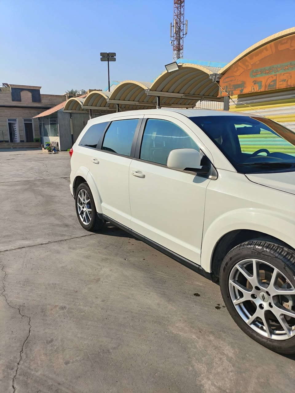 السلام عليكم
جورني ٢٠١٨ فئة جي تي للبيع لون ابيض مكينه 6 سلندر    3 قطع تبريد ماشيه 64000  رقم ذي قار الجديد هزه وسنويه جديده لل2030 بأسمي يعني تحويل ثاني يوم تايرات وباتري جديد مكاني بالعماره السعر 130 للأستفسار ***********
