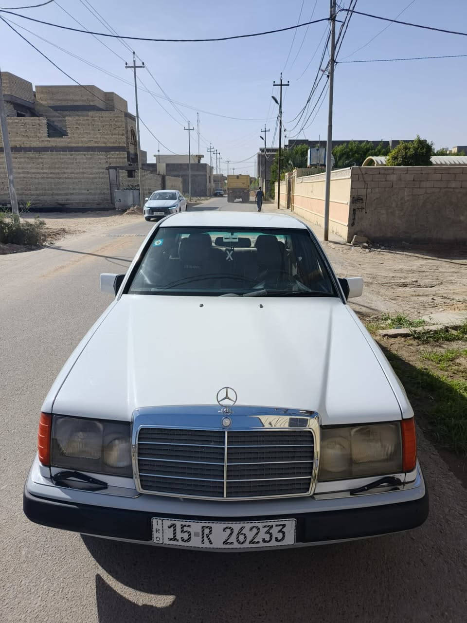 سلام عليكم للبيع مارسدس دب مديل ١٩٨٩بسمي تحويل ثاني يوم هزة  جديده توه هازهة بشهر ٢ جاهزه مكينه كير حداده تخم تاير بل جيس كير مكينة توني شادهن مال كصة ٢٥٠٠ جاهزه ما بيهه نقص برغي قواعد دبل بلاد لا مصلحات ولا مخيسات سياره جديد حيل بيه رشات صبغ فقط الاستفسار اكثر تواصل 
***********
