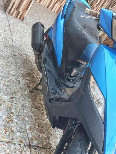 السلام عليكم  ماكس ثعلب دراجه نضيف مكينتها ناعمه مفتوحه أغراض كله أصلي فتح وكال كشر ختم واحد حتى المكينه ختم واحد
سعر ٤٥٠ بيها مجال حك الجيه 
عنوان:بغداد الحرية 
***********
خاص ماكو شراي يخابر
