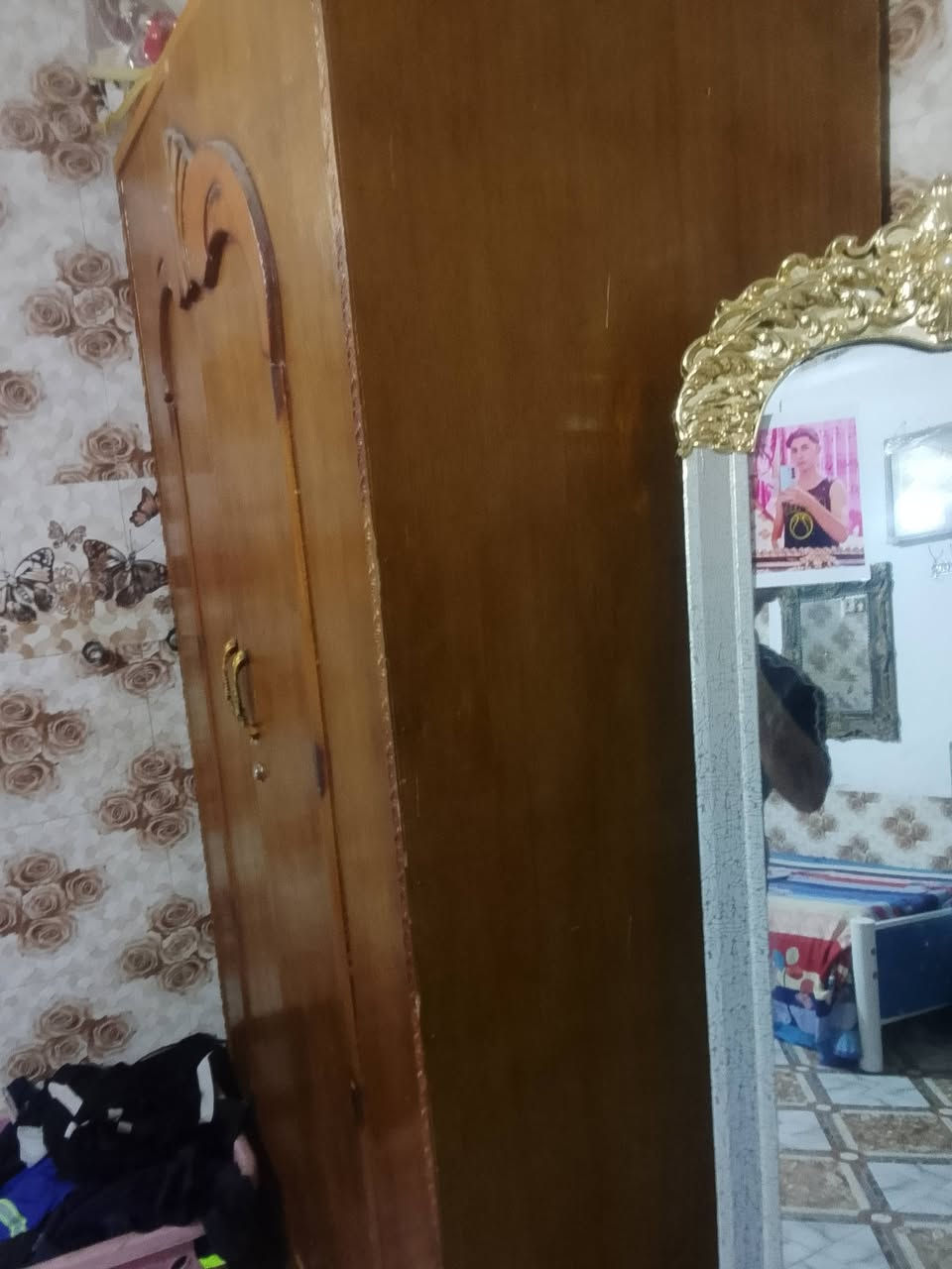 مكيف اخو الجديد شرط الشغل البروده للبيع + كنتور تسكم عراقي 2باب***********
