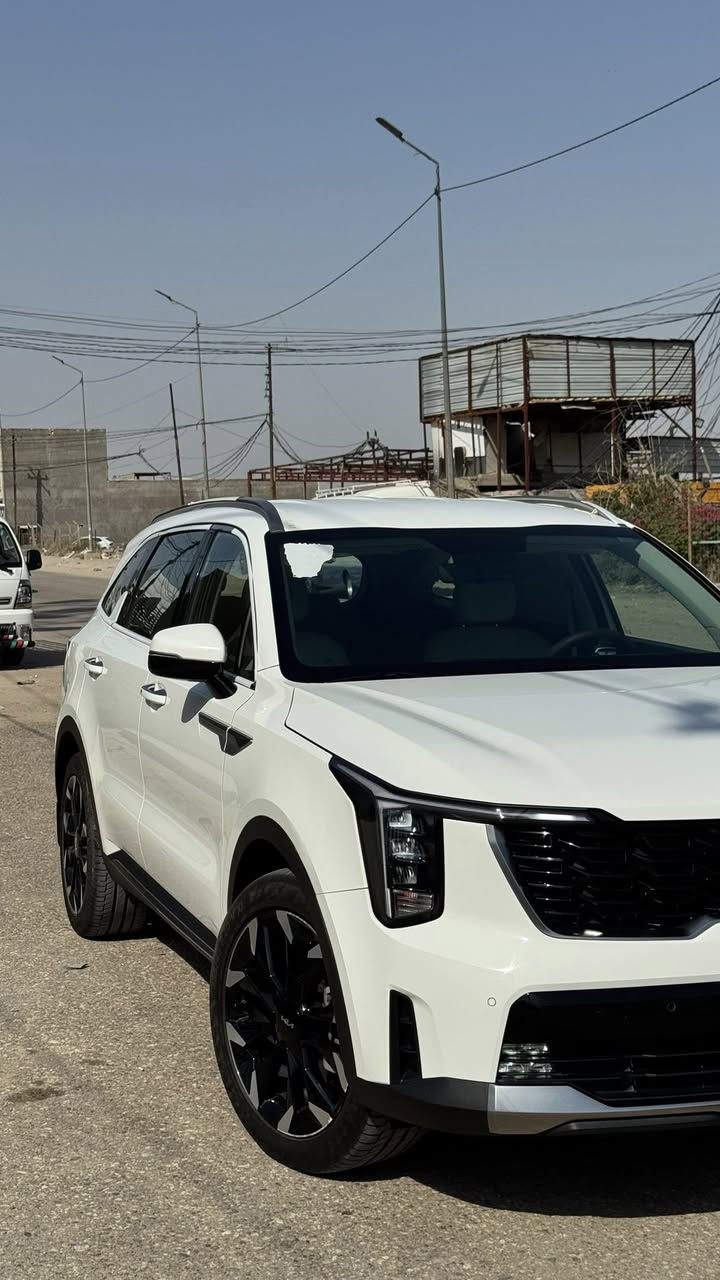 السلام عليكم
سورنتو 2025 خليجي
ماشية 25,000 km
ويل 20 
كاميرا وحده 
شاشه داتا شو 
شاحن لاسلكي
گير ماوس
باقي مواصفاتها معروفة 
بيها اصبع BDR بالجاملغ الامامي بسيط 
السعر :295
***********

مكان السيارة حله/قرب مجسر الثورة
