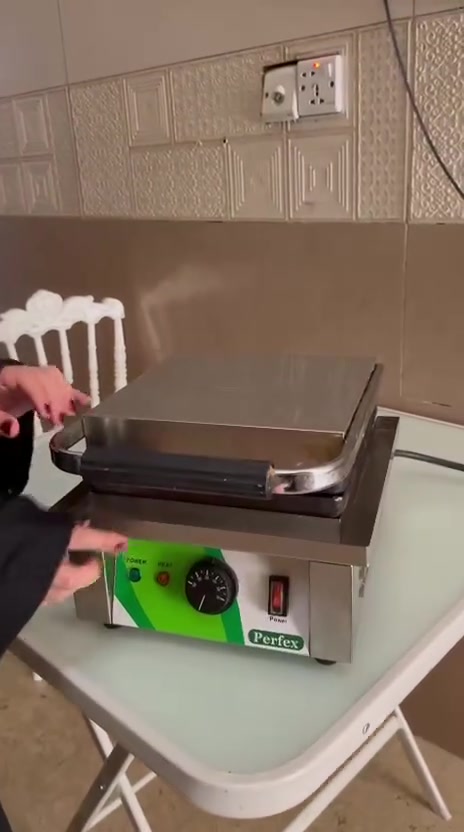 جهاز وأفل وكرب✅ شغالة 100% وما فيها مشاكل.
✅ تسخين سريع وحرارة ثابتة.
✅ جسم ستانلس ستيل متين وسهل التنظيف.
✅ مناسبة للمطاعم والكافيهات والبوفيهات وحتى الاستخدام المنزلي.
✅ استخدام بسيط وعمرها طويل.


**إذا كنت صاحب هذا الإعلان وتريد حذفه لأي سبب، رجاءا أرسل رسالة إلى الدعم الفني**