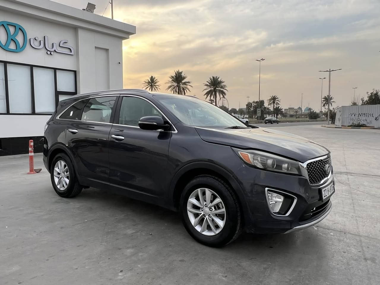 كيا سورنتو 2017 
مكلف بالنشر 
مواصفات / كشنات تبريد تدفئه/استيرن تدفئه / شاشه كبيره/ مود قياده /ايكو اسبورت نورمال / مانع انزلاق /
ملاحظه/ بنيد  تبديل اصلي / جاملغ صبغ حادث امريكا
 مكاني بغداد/ 
142 $ بيها مجال
 للاستفسار اتصال او واتساب 
***********
