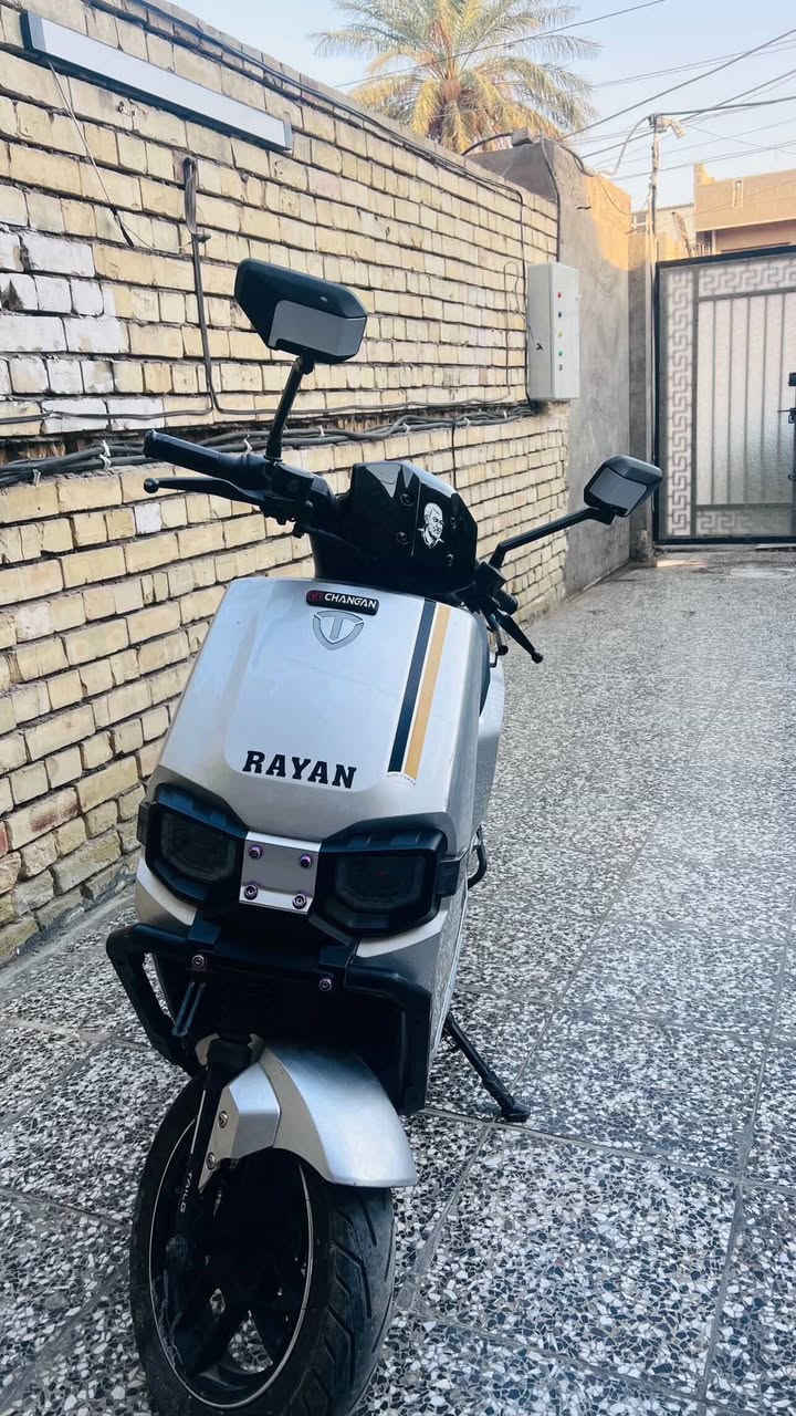 دراجه شحن الريان لون رصاصي الموصفات دبل إشاره عالي ناصي 6بطاريات بقدرت 72 فولت و35 أمبير دراجه جديده زاغ مابيه  تحتوي على 3سرعات مختلفه مكابح هيدروليكية  نضام تشغيل بصمه ملف 2000 السعر 850 وبيه مجال رقم ***********
