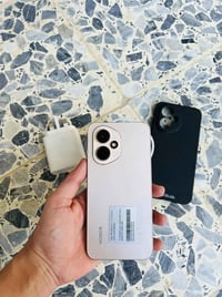 Honor 400 5g الذاكرة 512GB   رام 12GB+12GB=24GB  المعالج Snapdragon 7 ...