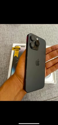 ايفون 14 برو ماكس 256  بطاريه 82  وتر بروف ما مفتوح شركه شخط مابي كامل...