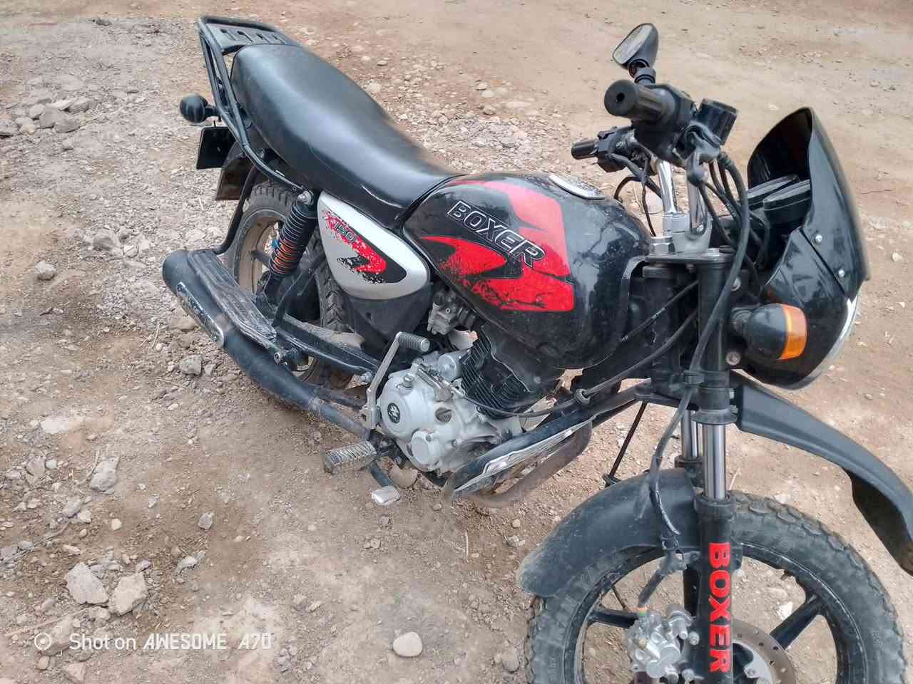 دراجة بوكسر موديل 2020 مرقم ولوحات كامله دراجه نضيفه خير من الله السعر مليون و500 للأستفسار الاتصال على الرقم ***********
