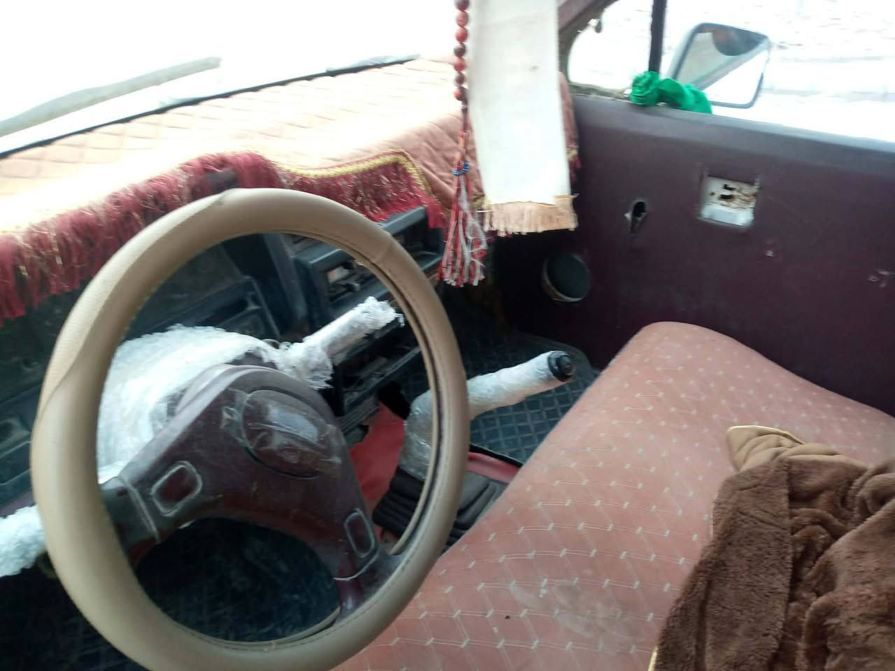 سلام عليكم للبيع نيسان 91رقم ذيقار الماني شرط تحويل مالك يمي كير ومحرك وشاصي مكفولات انضاف لشرط محرك مال حديث  سياره حلوه بلاد لشرط جاهزه من كلشي ترايك وين ماتريد سعر 24وبيه مجال ‏‪‏‪***********‬‏كان سماوه الخضر
