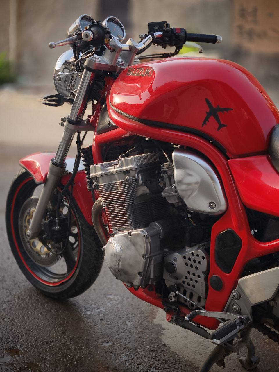 السلام عليكم من رخصة الادمنيه
سوزوكي باندا حجم 600

دراجه حلوه ونصبتها حلوه شلعه ومعدل 

صوتها يخبل 

مكاني بغداد منطقة الفضيليه

سعرها  1.800 مليون وثمنميه وبيها مجال بسيط 

*********** بي واتساب

ملاحضة دبلاتها تحتاج تجفيت
