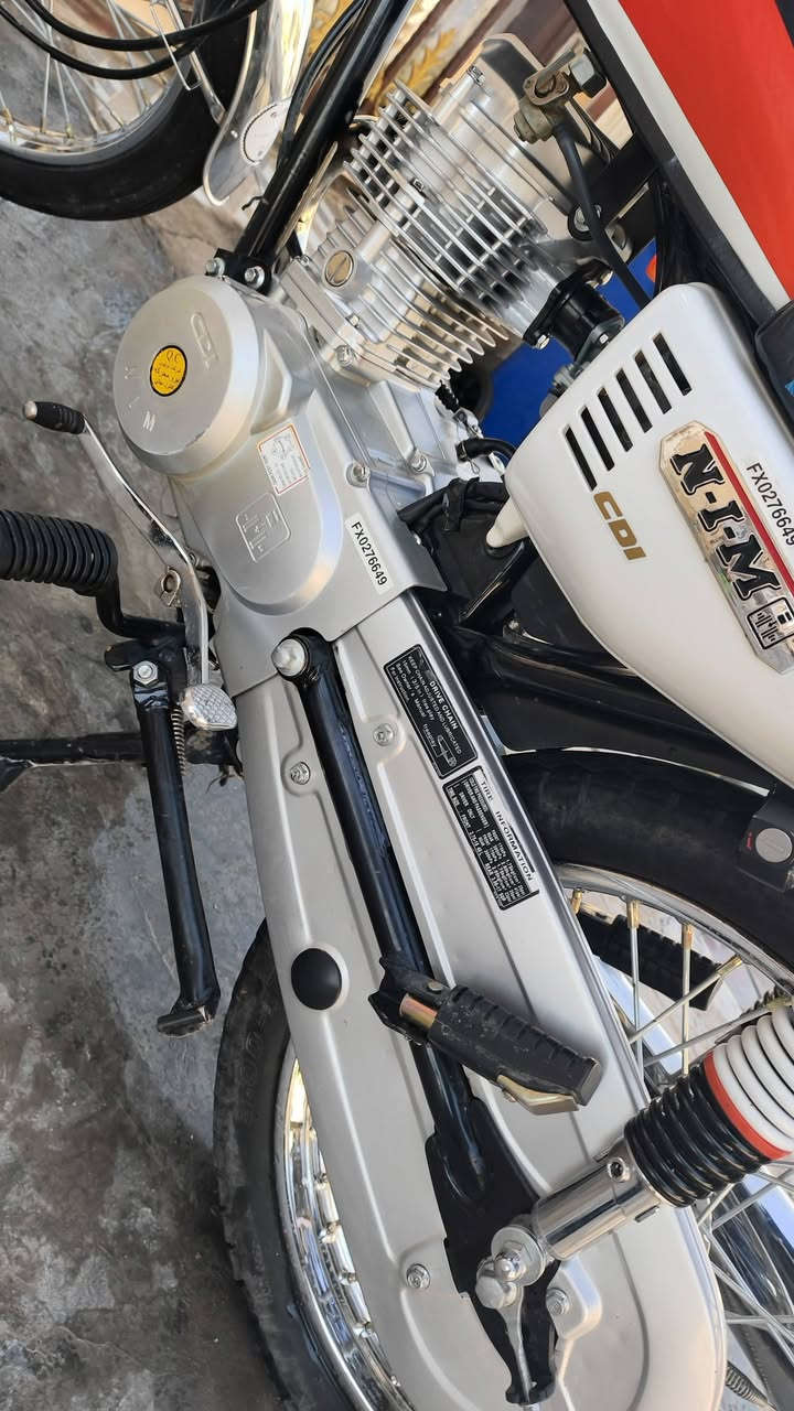 السلام عليكم دراجه اربعه كير موديل 2021 نوعيه ارشا الدراجه خير من الله مكينته ما مفتوحه برغي واحد ما مفتوح بيها أوراقها أصولي بس رقم وتؤكل فقط هورن ما بيها تكدر تشتريلها هورن  ب 5 ألف الدراجه جدا نضيفه نضافتها100/90 سعرها ب مليون و200 وبيها مجال قليل وانته تعال وكلب مكاني كوت دور العمال تحديداً بل جمعيه:الرقم/***********
