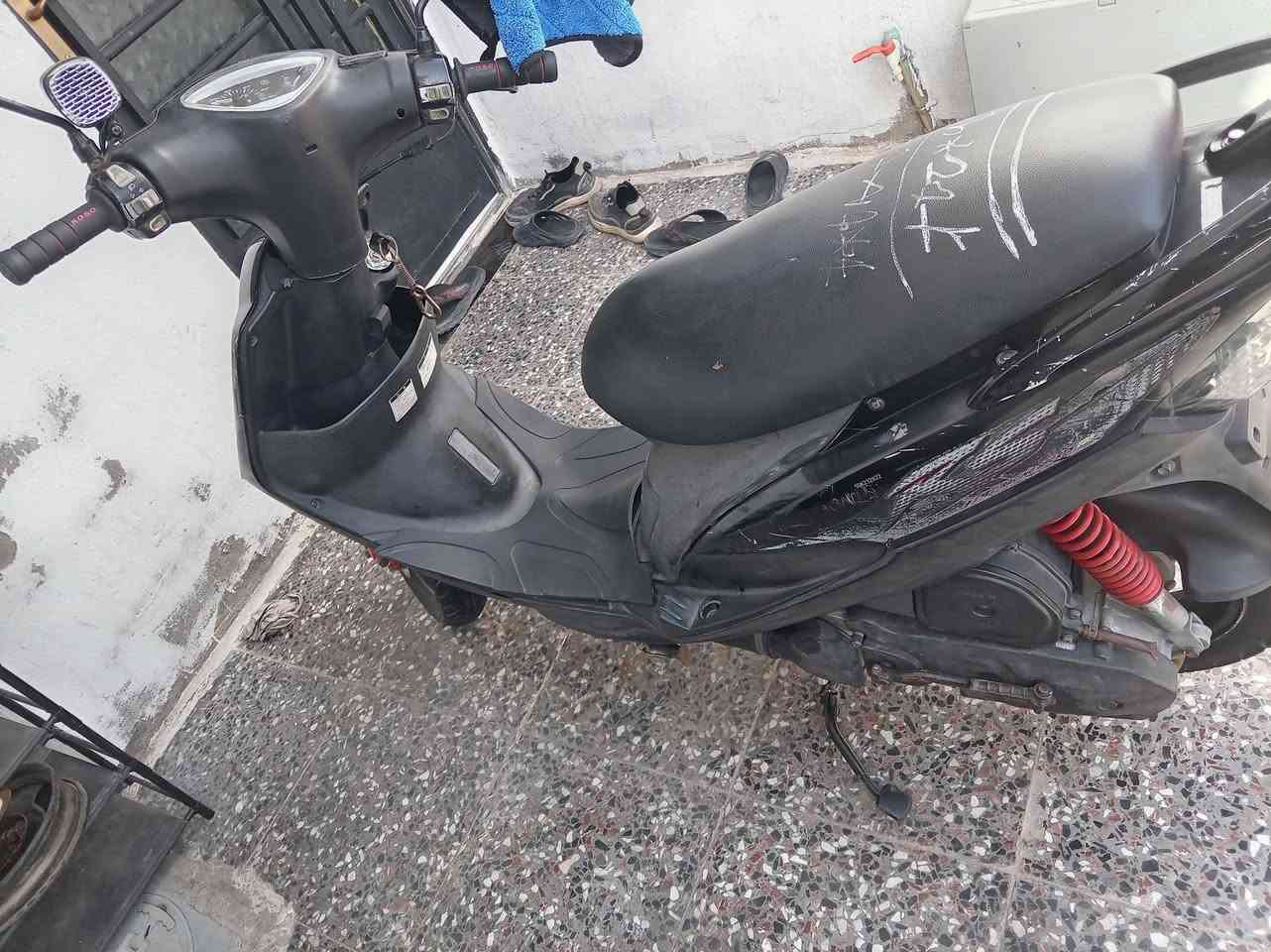 ماكس عدله للبيع
دراجه مكفوله من الكهربائيات والمكينية دراجه خير من الله كهربائيات كلها شغاله ماعدا الكيچ مال بانزين يطفر مايشتغل تجي تشغل وتطلع دراجه حلوه مرتبة السعر 850 العنوان الحسينيه مال الراشديه للإستفسار الاتصال على ***********
