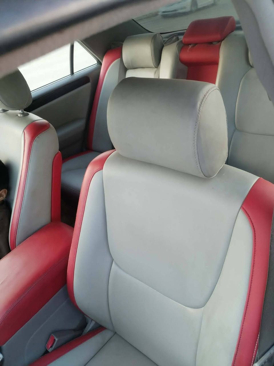 ملكه كصه جنطه دكم وحده ديفور الزغير تبريد ثلج تايرات جدد حداديه جديده دواخله تخبل شوفت عينك سياره ماناقصه شي سعر 35وبيه مجال *********** مكان ناصريه اتصل وتدلل
