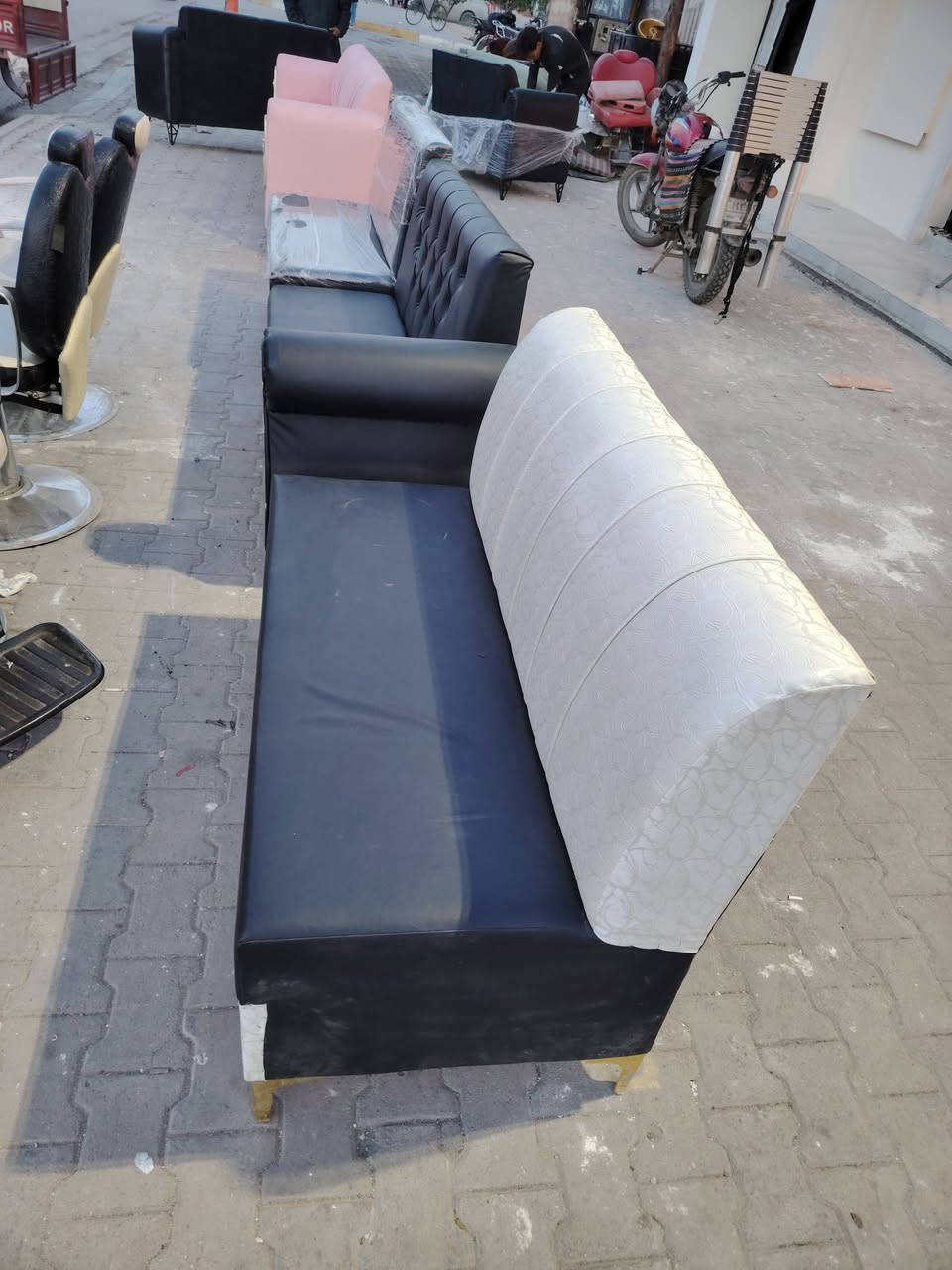 للحجز والاستفسارات وتساب ***********. ***********.  توصيل متوفر اهلا وسهلا أصدقائي الأعزاء للحجز والاستفسارات وتساب. كربلاء المقدسة حي العامل.
