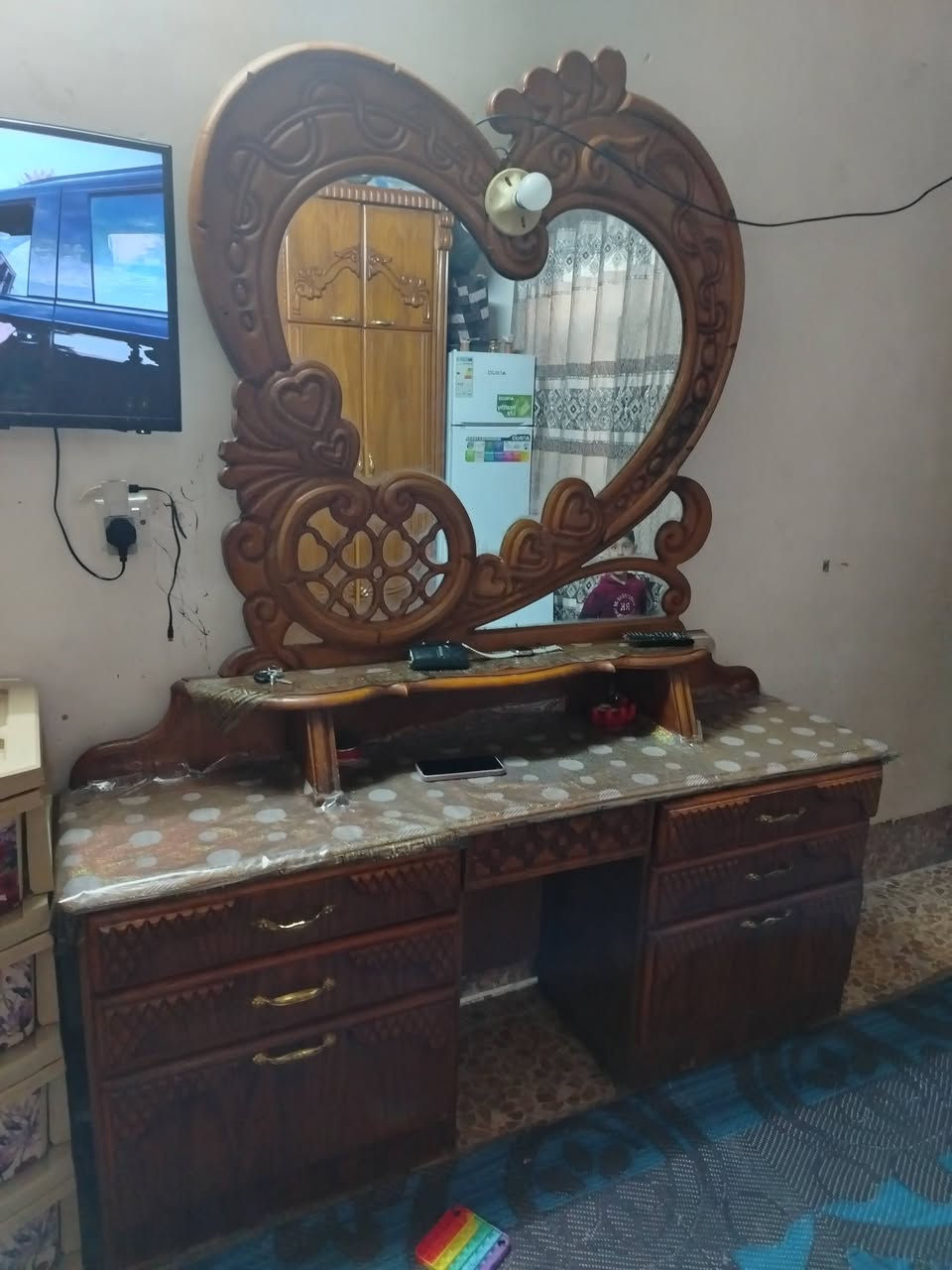 غرفه للبيع فصال شغل ثقيل صاج 5ملم نضيفه حيل 850وبيها مجال العنوان رشيديه باب الحاره *********** للاستفسار اتصل
