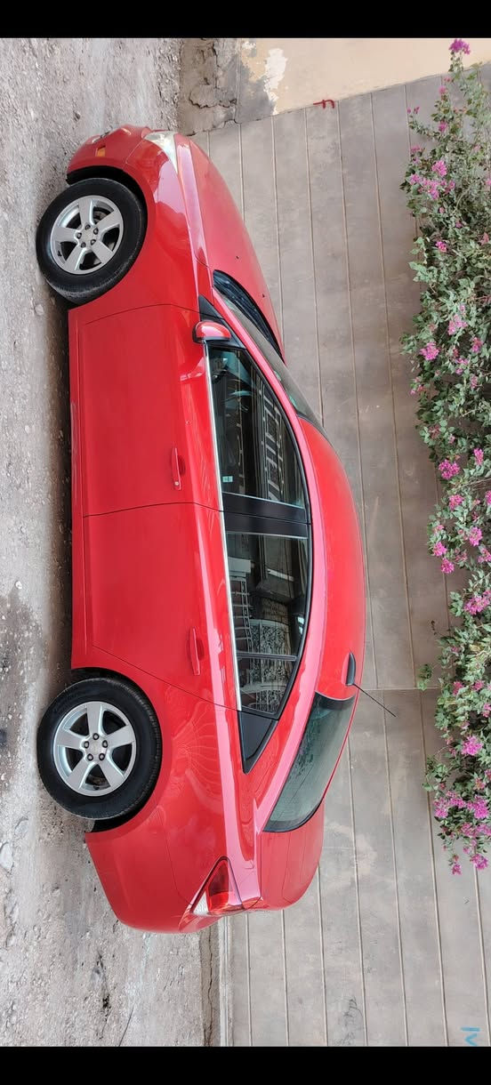 السلام عليكم شوفرليت كروز 2016 محرك 1400 جديد  مكفول كير مكفول تبريد ثلج كهربائيات بلاديه ماملعوب بيها سياره جاهزه حادثها جاملغ وبنيد موجوده صورت الحادث فقط الجاملغ والبنيد صبغ بدون دواخل للبيع او المراوس حسب القناعه تريد تحويل تريد وكاله السعر ٧٨ ورقه مجالها بسيط للاستفسار أكثر ***********
