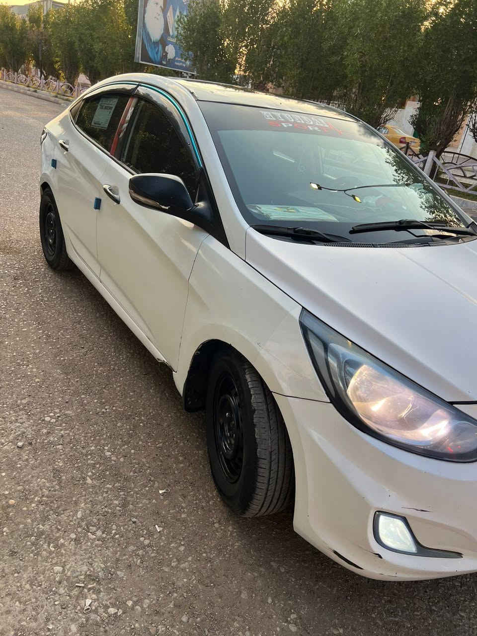 السلام عليكم اكسنت موديل 2012 خليجي مكينه 1600 دوش رقم واسط بسمي السعر 80 بيها مجال لاستفسار ***********
