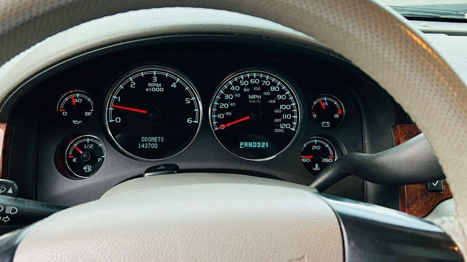 سلام عليكم
تاهو للبيع LT2007 بس مواصفات LTZ
مواصفات السيارة
1- شاشة كامرة حساسات
2- فتحة سقف
3- كشنات كهرباء
4-اشاير بالمري
5-مري شفط
6-تحكم بدوسة البانزين والبريك
7- كشنات جلد رصاصي
8-تحكم ستيرن
9- مثبت سرعة
10-قطعتين تبريد ثلج
11-تحكم تبريد منفصل
12- اربع انظمة دفع
13- تشغيل عن بعد
14- انارة ترحيب
15- ادامة كاملة للسيارة 
سيارة قطعة واحدة صبغ وبيها بارد قليل مثل ما موضح بالسونار السيارة صدر جديد نوزلات بلكات جدد راديتر جديد مشط ستيرن جديد فيت بم وعبوة وفلتر بانزين جديد فقط (حجر البيئة ملغي اني لاغي) والباقي كفالة رقم سليمانية الجديد بأسمي سنوية 2026 مكانها بغداد

***********