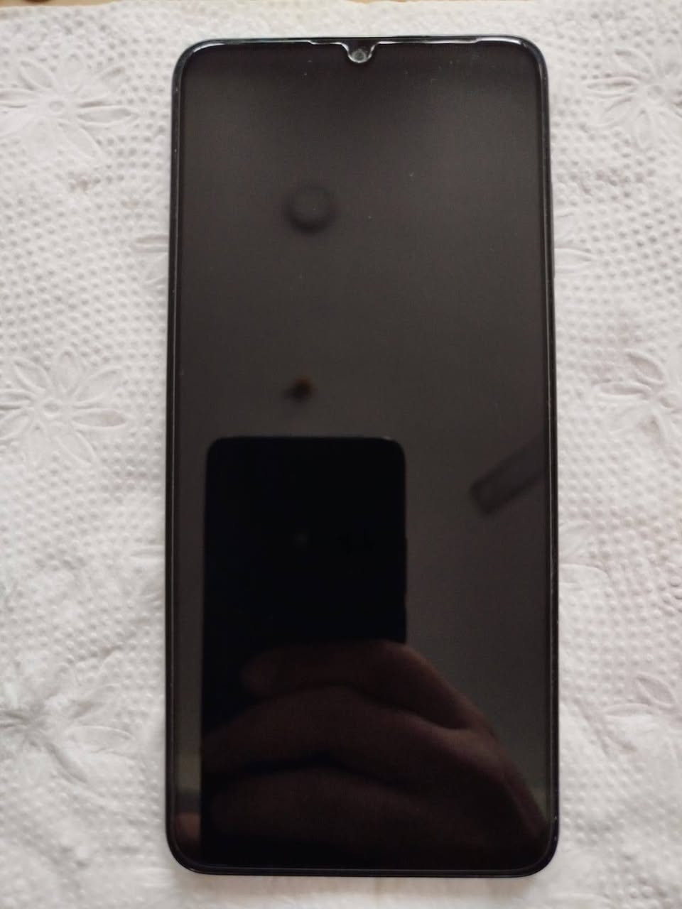 جهاز هونر x5 بلص للبيع
ذاكره 128 عشوائيه 4
جهاز جديد اقل من شهر 
بطاريه 5260 الاف امبير
ملحقات شاحنه وكارتونه 
السعر 120
رقمي ***********
