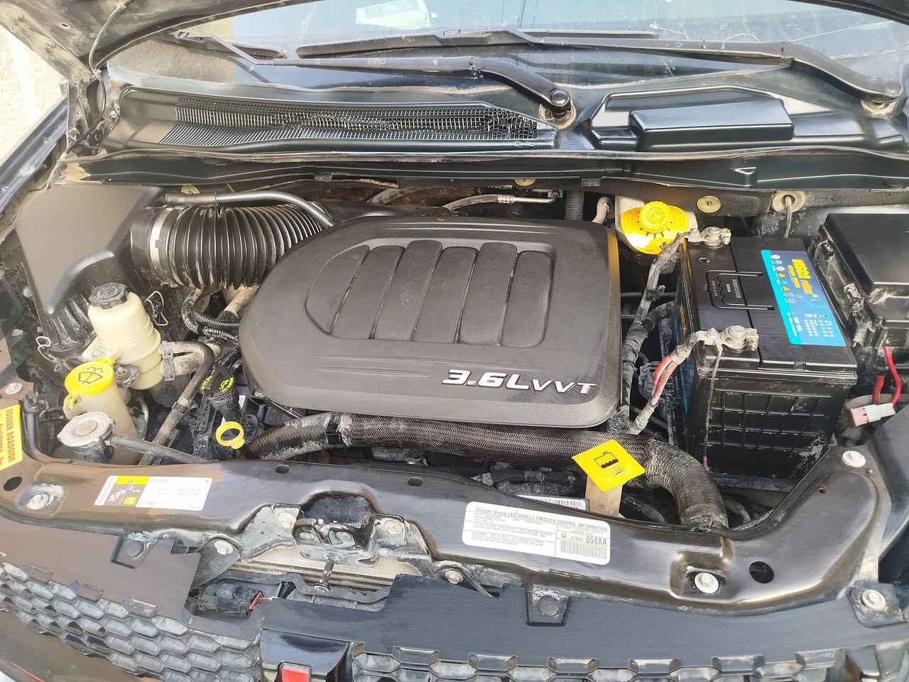 السلام عليكم
دوج كرفان موديل 2014 للبيع رقم بغداد انكليزي تحويل مباشر 
وارد امريكي بيه ضربه بالجاملغ الأيمن الخلفي الباقي مكفوله 
تبريد تدفئه اتلث قطع تخم تاير جديد 
تحكم البيبان كهربائي
الواقع احله من الصوره 
العنوان بغداد 
السعر 145وبيها مجال


**إذا كنت صاحب هذا الإعلان وتريد حذفه لأي سبب، رجاءا أرسل رسالة إلى الدعم الفني**