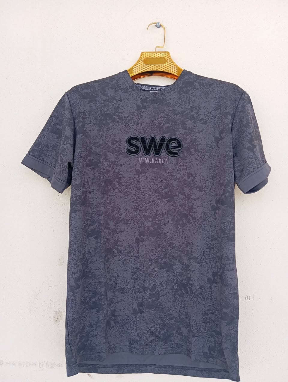 🔥 محلات الغازي 🔥
وصلتنا تشكيله مميزة من
👕 تيشرتات ردن ونص ردن
✔️ مغسول ستايل – خامة ناعمة ولمسة عصرية
✔️ ساده كلاسيك – تناسب كل الإطلالات
✔️ ألوان متنوعة تناسب جميع الأذواق
✔️ قياسات متعددة
✔️ أسعار مناسبة للجميع
إذا تريد لبس يومي مريح وأنيق بنفس الوقت…
محلات الغازي خيارك الأول 💪
تعال جرّب وشوف الفرق بنفسك ✨
الموقع :شميط -الشارع العام-مقابل اسواق باسم العيدان 
للاستفسار :***********
***********
