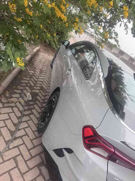 للبيع كي فايف 2022 فول مواصفات جيتي لاين حادث باب وجاملغ بدون دواخل رقم بغداد معوقين 185 وبيها مجال ‭0775 253 2342‬
