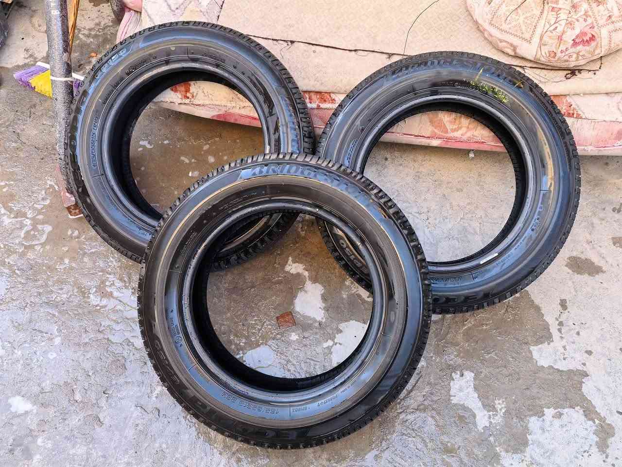 سلام عليكم ٣ تايرات نيسان صني حجم 15 نضافه ٨٠/١٠٠
لا فتيله ولا شي بس ثنين كل واحد بيهم بي ركعه وحده سعرهم ٥٠ مكاني بصره مشراق القديم ***********
