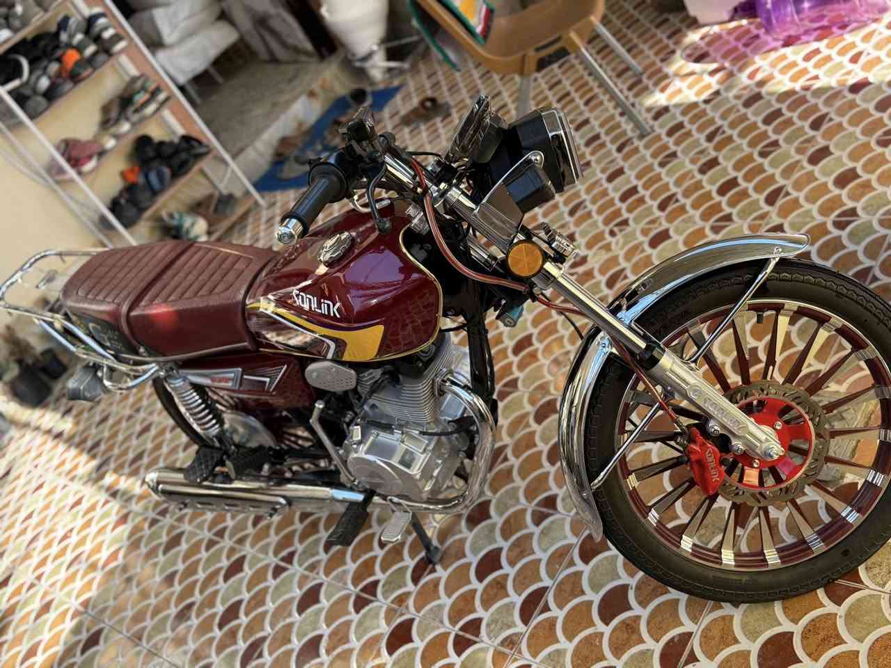 سيفان امراوس ابوكسر فحل هاي درجة ماطلع بيها جديدة وجاهزة من كلشي كلشي شغال بيها


**إذا كنت صاحب هذا الإعلان وتريد حذفه لأي سبب، رجاءا أرسل رسالة إلى الدعم الفني**