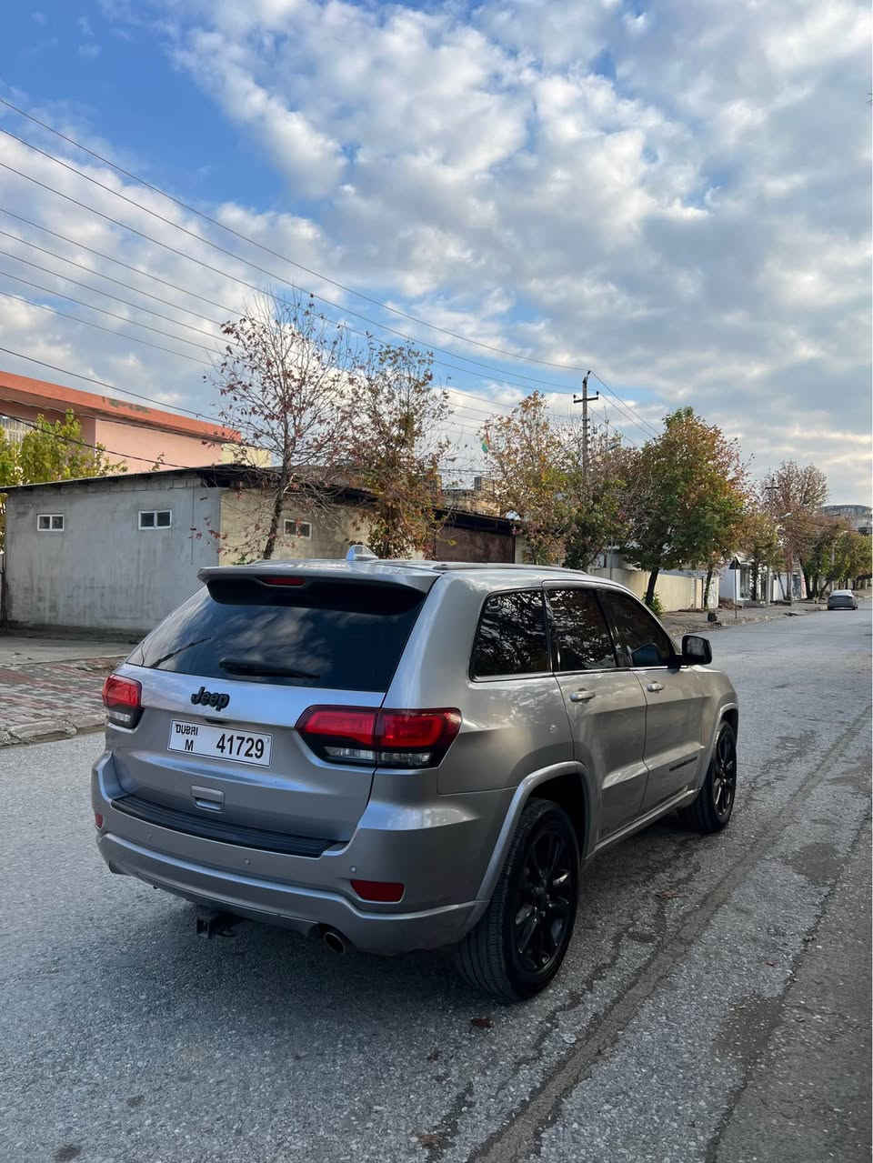 جيب لاريدو مؤديل ٢٠١٩ فول ماسه فاته تنها سلايت نيه 
گيرو مه كينه و دارو به ردي به شرته لوك لوكه دووبه يه
ساخ ساخ ساخ
دعمي نيه ليدراني نيه بي سبوخه هيجي نيه 
سعري ١٣٣ وه رقه كه ميك مه جال
***********
***********
*********** سوران, أربيل
