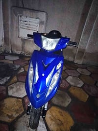 شنو سلام عليكم شلونك شخبارك خوان عندي دراجه جي تي أر نضيفه محرك ما مفت...