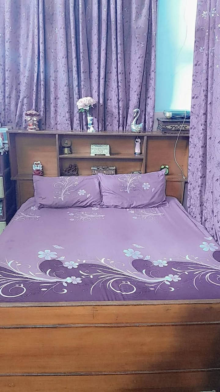 الغرفة بـ550
والكاونتر الكاونتر ب250 حطاطه تكمه 
الكاونتر مترين ونص 
والسنك متر ونص 
والمحلق على طول الكاونتر والسنك 
المكان هيت


**إذا كنت صاحب هذا الإعلان وتريد حذفه لأي سبب، رجاءا أرسل رسالة إلى الدعم الفني**