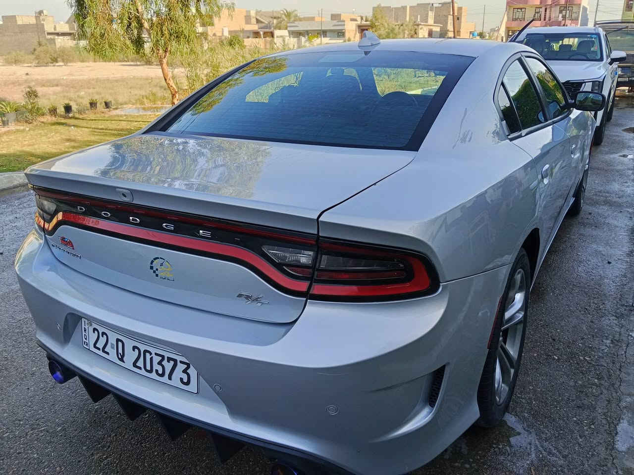 جارجر 2023 اخر اصدار من شركه دوج 
اخت الزيرو ماشيه 30
رقم اربيل بسمي  سنويه جديده ترقيم جديد تحويل اي وقت 
6 سلندر  
صبغ جاملغ جهة السايق والخلفي بدون دواخل بدون حادث للبيع 
حدثها خفيف كلش 
للبيع 265 وبيها مجال قليل ***********
