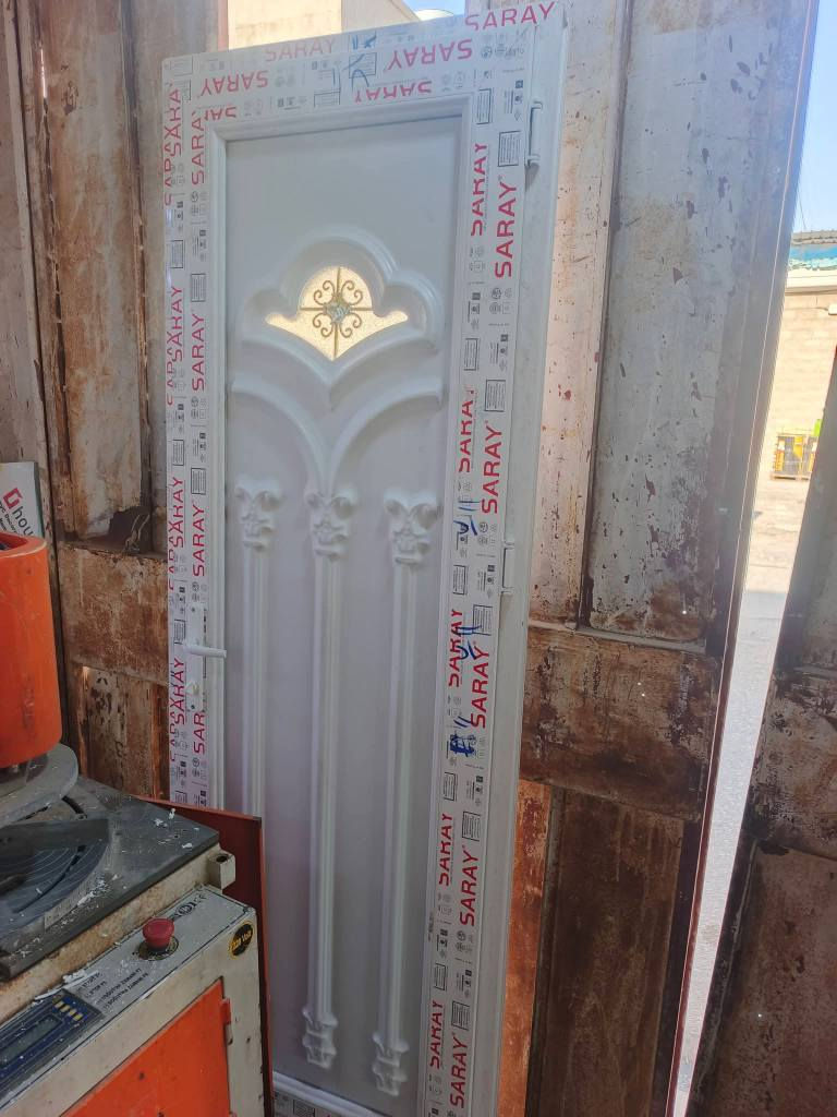 معمل المنيوم الشرق 
لصنع ابواب شبابك كاونترات وبالون بريس 
كركوك حي واسطي مقابل مخازن 
*********** واتساب كركوك, العراق
