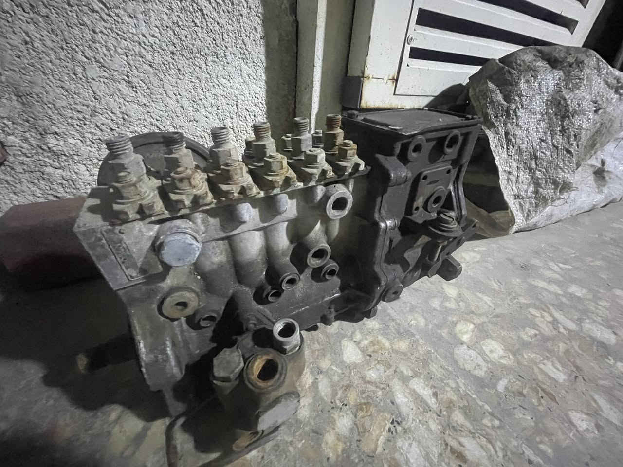 السلام عليكم اخوان
بمات كاز سكانيا عدد2 للبيع

للاستفسار الاتصال على الرقم ***********

مكان بغداد
