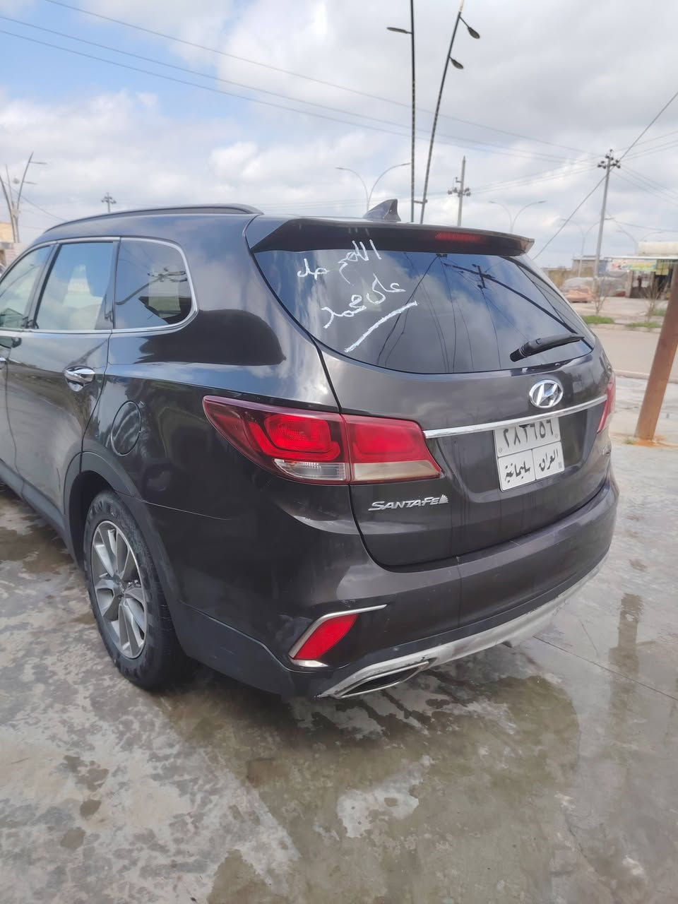 ال سلام عليكم ورحمة الله وبركاته
سياره سنتافي 2017 
6 اسلندر  7 راكب
رقم سليمانيه ماشيه ٧٩ الف
ضرر جاملق سكن تجاري
لون نفطي
كير محرك بل شرط
من دواخل غرق بل شرط
تخم تايرات قبل شهرين شادهن
دوشمه كاعيه وكشانه صحراوي
السعر 185 وبيها مجال حك جيتك
وحيا الله الجميع *********** كركوك حويجه
