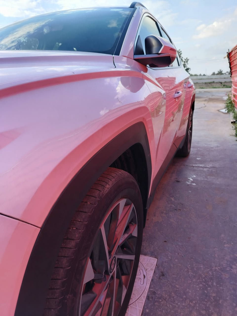 السلام عليكم  توسان لبيع موديل 2023 رقم بغداد  بسمي ماشيه 61
السياره كفاله عدا بارد  فقط مكان السياره بغداد ابو غريب  لاستفسار  على الرقم *********** وتساب 
***********  السعر  216 ورقه  وبيه مجال بسيط
