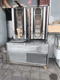 عندي غراض مطعم للبيع كامله مكمله الاستفسار 07882973117