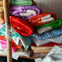 تنزيلات اللحف كل اربعه اب25 الف والمخاد الوحده بالفين دينار 0751744138...