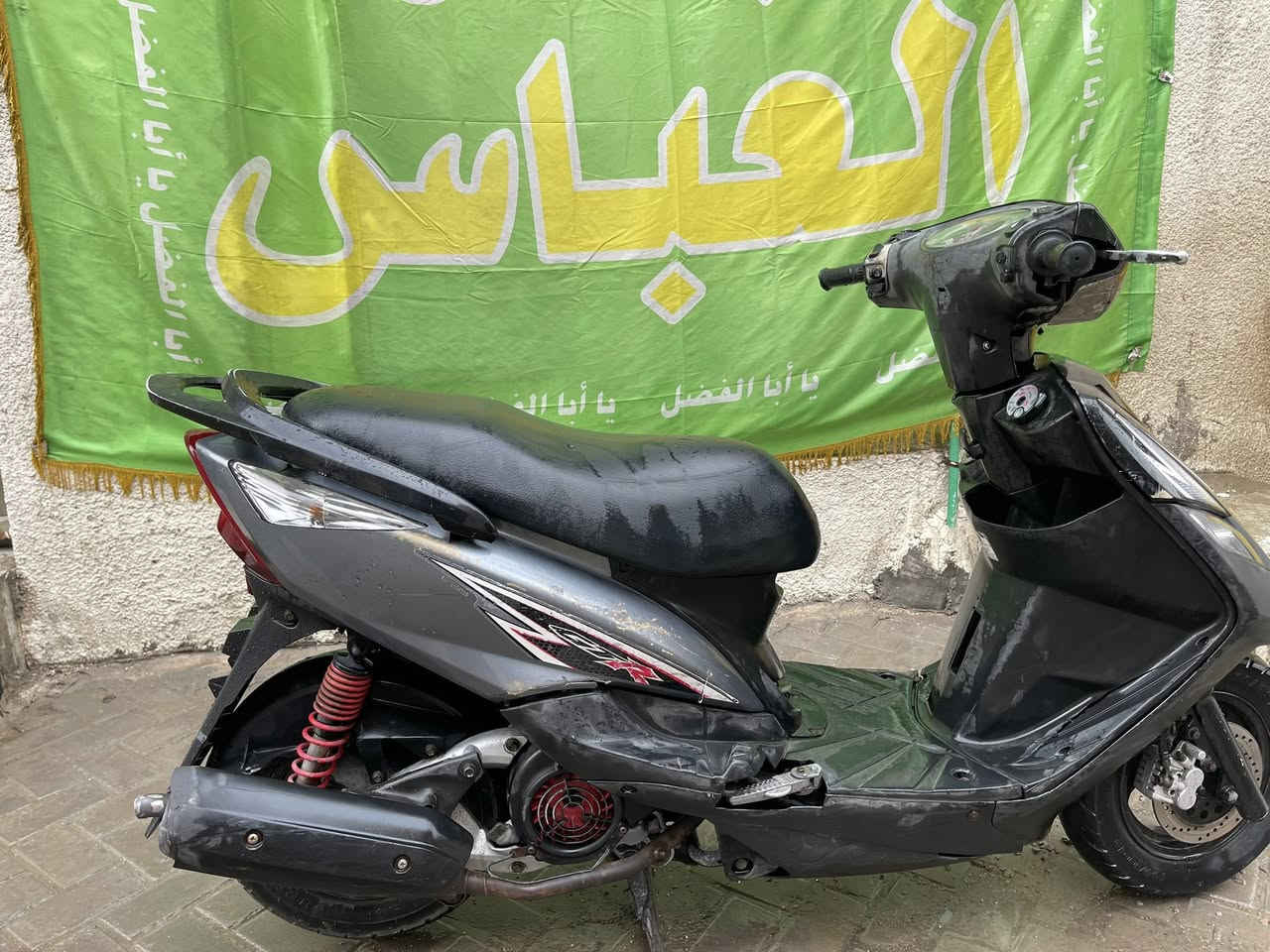 إسلام عليكم 
للبيع ماكس ثعلب مال رمبه 
دراجه نضيفه كلش 
أكفلك مكينه كفرات سرقه 
اوراقه موجوده كامله 
السعر ٨٠٠ بيه مجال حك الجيه 
عنوان بغداد مدينه الصدر 
رقم الهاتف ***********
