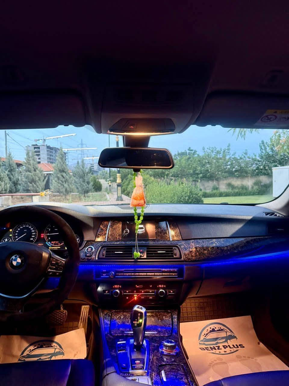 بي ام دبليو BMW 520i | موديل 2015
وارد ألمانيا
مقاعد جلد كهربائية
شاشة وكاميرا وحساسات
أضواء LED
ديكورات داخلية فورميكا
بدون صبغ وبدون بارد

🟪 السعر  :: الطلب في التعليقات ويوصلك مباشرة ✍️ 📩

تبريد ممتاز والسيارة بحالة جميلة جداً
المكينة والگير لم يتم فتحهما
السنوية والرقم والفحص والبيئة والمرور مجددة
4 إطارات جديدة
السيارة نظيفة جداً ومرتبة، ولا تحتاج أي مصروف، سيارة بيت.
التحويل والغرامة بشرط

رقم صاحب سيارة
 ***********
