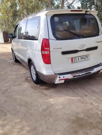 سياره للبيع استاركس موديل 2009.اصل تخم تاير حداديه مكينه تبخير قليل بد...