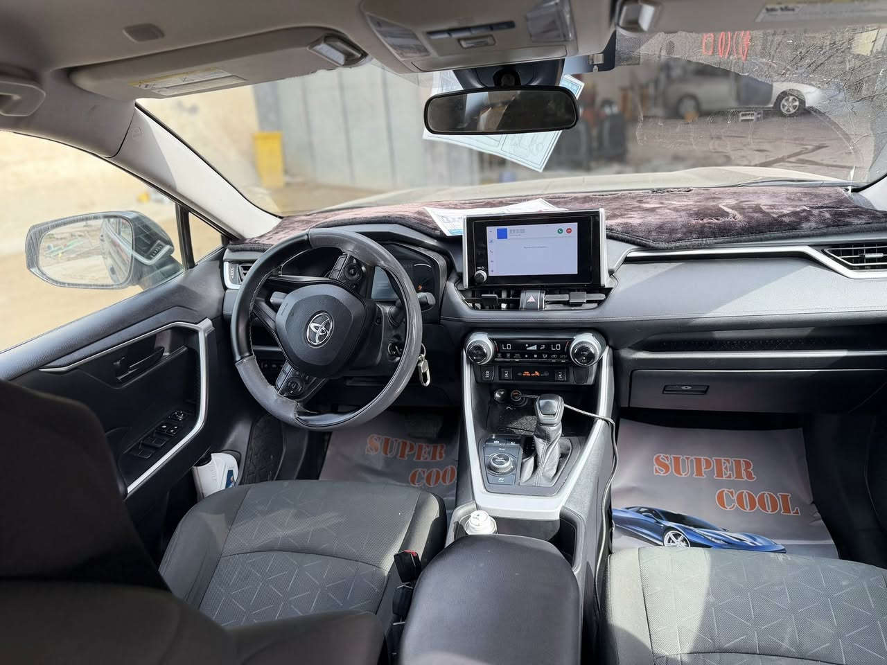 السلام عليكم للبيع نقد فقط بدون مراوس
تويوتا راف فور Rav4 
السعر 205 ورقة 
رقم بغداد 
الموديل  :2023  وارد امريكي ضرر قطعتين + ربع الباب السونار بالمنشور
الموصفات :
* اللون : اسود 
* عدد المقاعد :  5 راكب
* المحرك :  2500 بانزين هايبرد 
* الرقم : بغداد 
* ثلاث وضعيات قيادة
* رادار امامي مانع تصادم
* تحذير النقاط العمياء
* شاشة لمس كبيرة تدعم اندرويد اوتو وابل كار بلي
* نظام الخرائط   GPS
* المصابيح الأمامية زنون
* مكيف خلفي
* بلوتوث
* محدد السرعة التفاعلي
نظام البريك الذاتي
.
عنوان السيارة ديالى بعقوبه ***********
