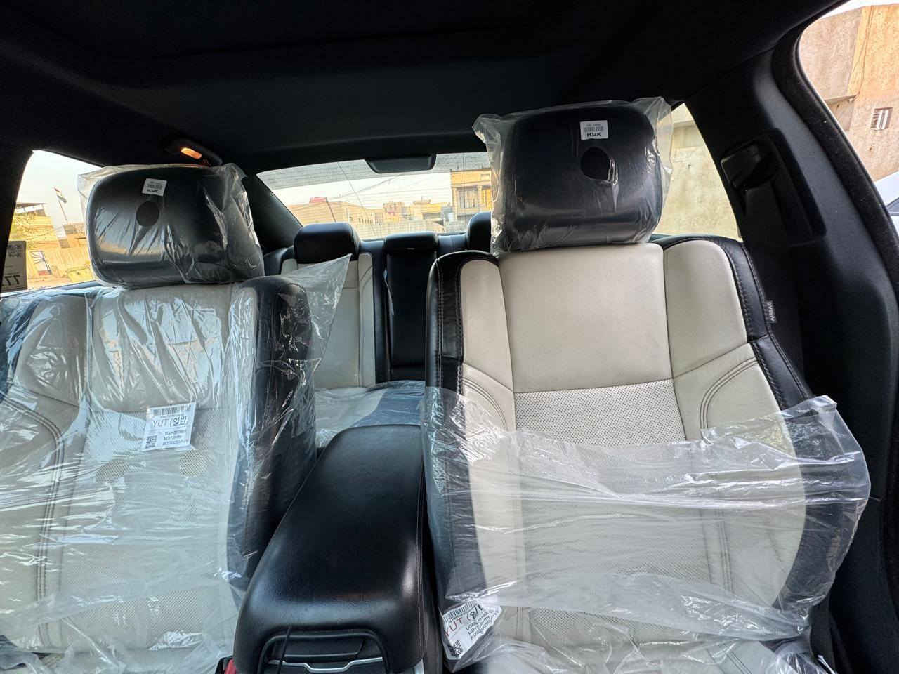 السلام عليكم دوج تشارجر 2018 sxt plus وارد كندي كلين تايتل كفالة عامة فول موصفات للاخير رقم اربيل الدولي ماشية ٧٩ الف مايل بيهه بارد بخشم الجاملغ الخلفي صغير كلش  عنواني البصرة للاستفسار الاتصال على الرقم ***********
