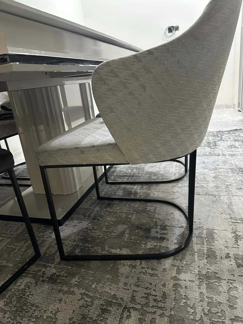 تاخم نان خواردن مێزو شەش کورسی ڕاقی ١٢وەرەقەی  پێدراوە ئەیفرۆشنەوە ٦٠٠هەزار سلێمانی
موشتەری مەسج بنێرە چیشت هەیە بینێرە بۆت بفرۆشم


**إذا كنت صاحب هذا الإعلان وتريد حذفه لأي سبب، رجاءا أرسل رسالة إلى الدعم الفني**