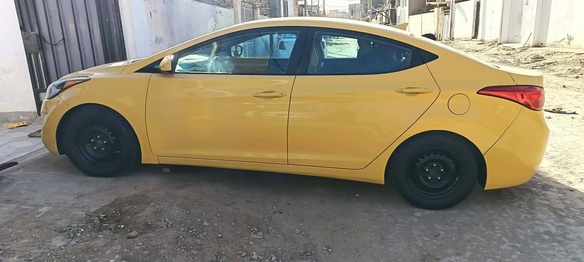 السلام عليكم
بيع مستعجل 

الانتره موديل 2013مكينه 1800وارد امريكي 

حادثها بنيد والجاملغ الامامي بدون تبديل 

سياره حلوه وجاهزه رقم دولي بغداد السياره بسمي 

مكلف بل نشر ***********
