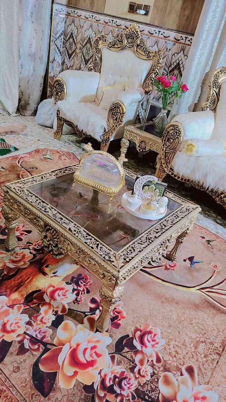 السلام عليكم
تخم ملكي جديد كامل  مابي اي ضرر مع ماصات 2 صغار وحده كبيره مثل ما واضح بالصوره  للبيع السعر 650 وبي مجال بسيط العنوان حله مهندسين

للاستفسار 9647877885527
