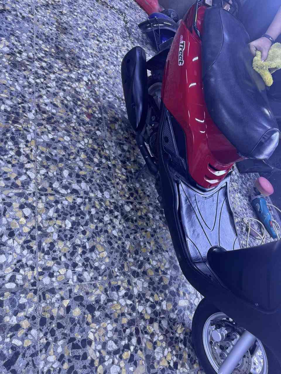 سلام عليكم اكزز البيع مرقم بغداد ***********
